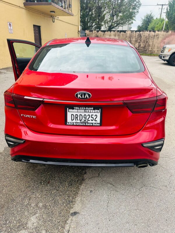 KIA FORTE 2021 - Imagen 4