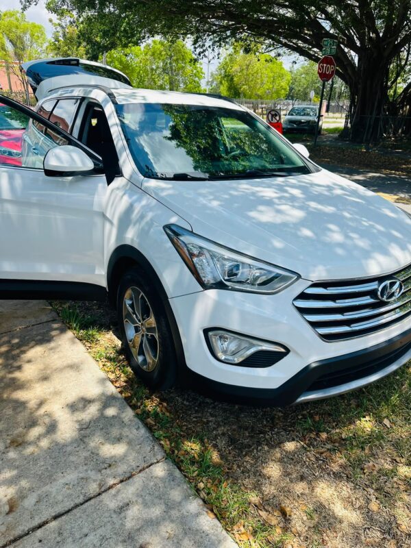 Hyundai Santa Fe 2015 - Imagen 3